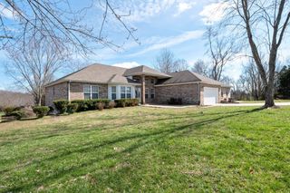 2828 Driver Rd, Lafayette, TN 37083