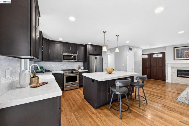 908 Norfolk Road, Livermore, CA 94551