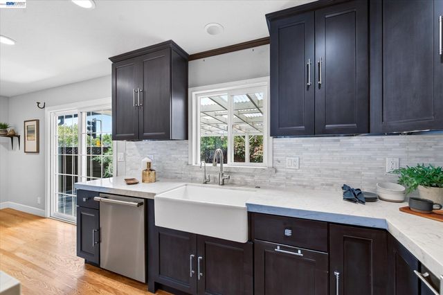 908 Norfolk Road, Livermore, CA 94551