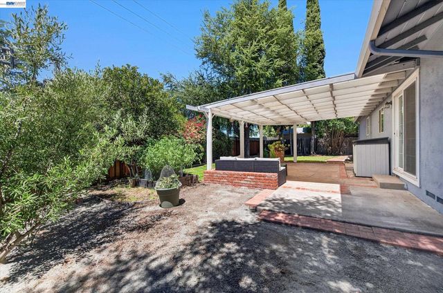 908 Norfolk Road, Livermore, CA 94551