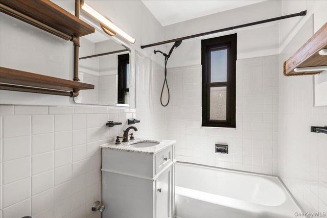 3850 Sedgwick Avenue 5H, Bronx, NY 10463