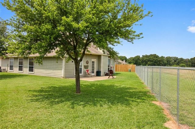 2701 Lynnwood Court, Bryan, TX 77807