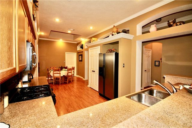 2701 Lynnwood Court, Bryan, TX 77807