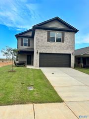 27919 Chalmers Circle, Harvest, AL 35749