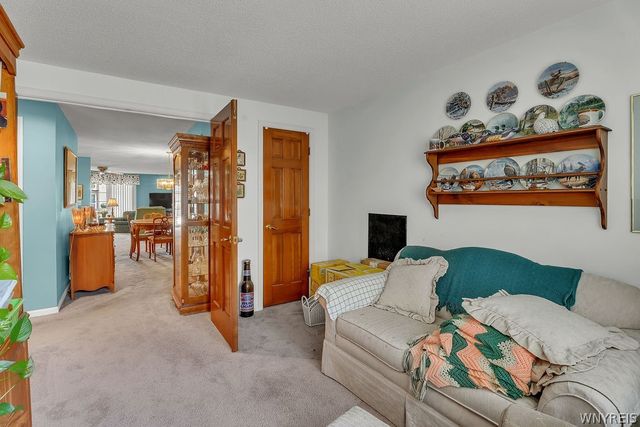 400 West Avenue E3, West Seneca, NY 14224