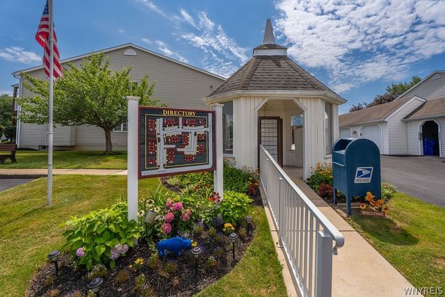 400 West Avenue E3, West Seneca, NY 14224