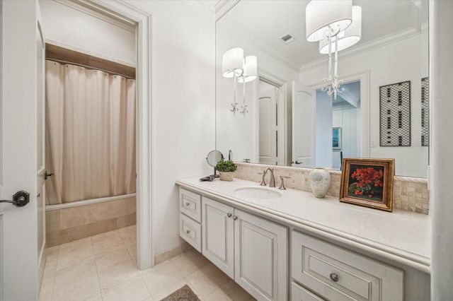 11727 Bistro Lane, Houston, TX 77082