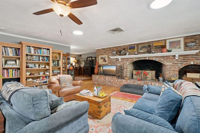 295 FRANCES CIRCLE, Altamonte Springs, FL 32701