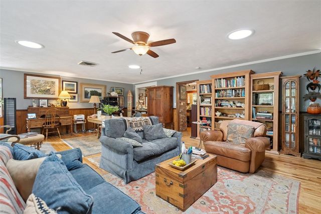 295 FRANCES CIRCLE, Altamonte Springs, FL 32701