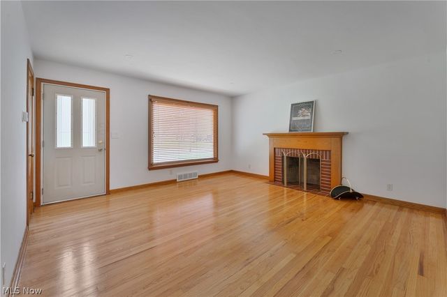 190 Struthers Liberty Road, Campbell, OH 44405