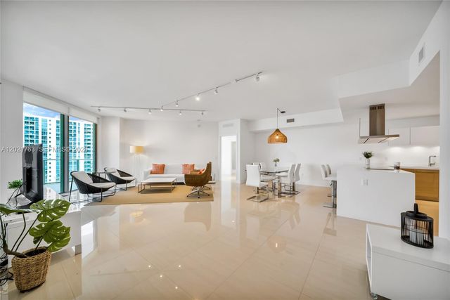 17301 Biscayne Blvd 907, North Miami Beach, FL 33160
