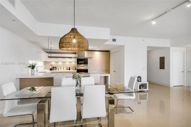 17301 Biscayne Blvd 907, North Miami Beach, FL 33160