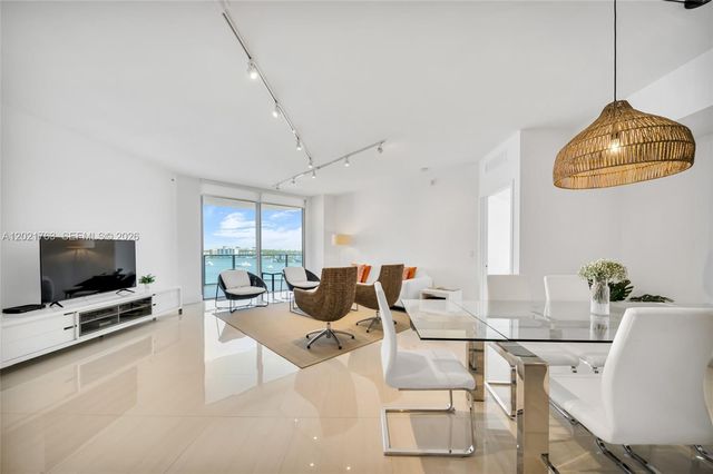 17301 Biscayne Blvd 907, North Miami Beach, FL 33160