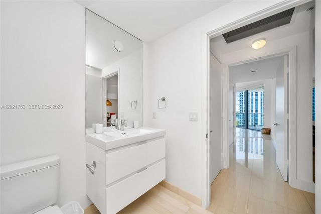 17301 Biscayne Blvd 907, North Miami Beach, FL 33160