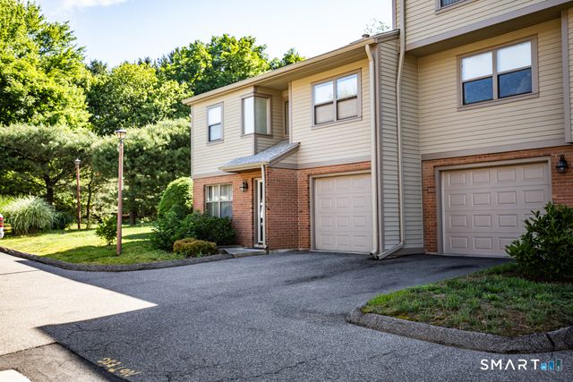 1301 Metacomet Drive 1301, Meriden, CT 06450