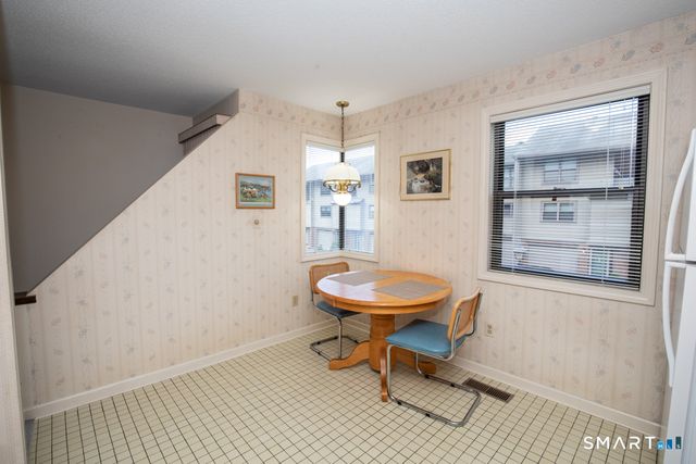 1301 Metacomet Drive 1301, Meriden, CT 06450