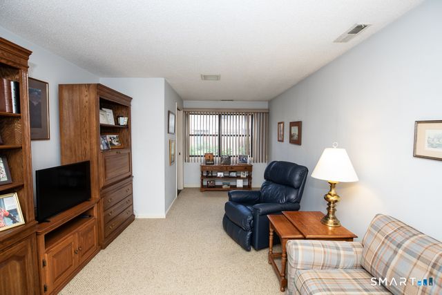 1301 Metacomet Drive 1301, Meriden, CT 06450