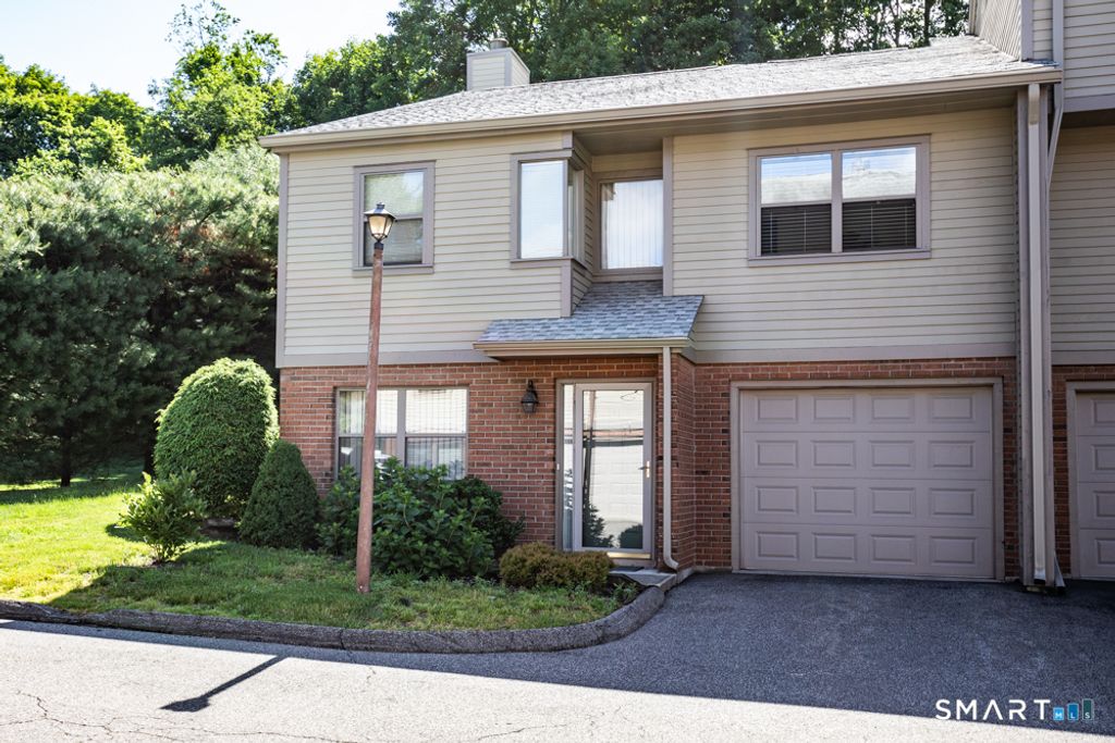 1301 Metacomet Drive 1301, Meriden, CT 06450