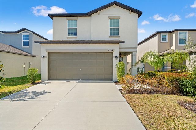 6744 BACK FORTY LOOP, Zephyrhills, FL 33541