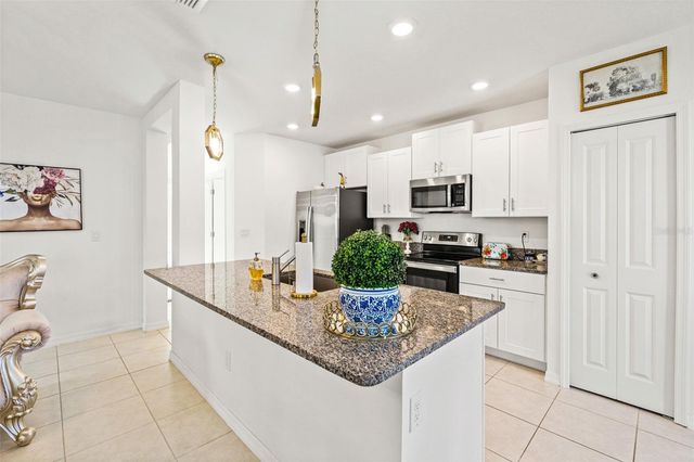 6744 BACK FORTY LOOP, Zephyrhills, FL 33541