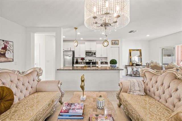 6744 BACK FORTY LOOP, Zephyrhills, FL 33541