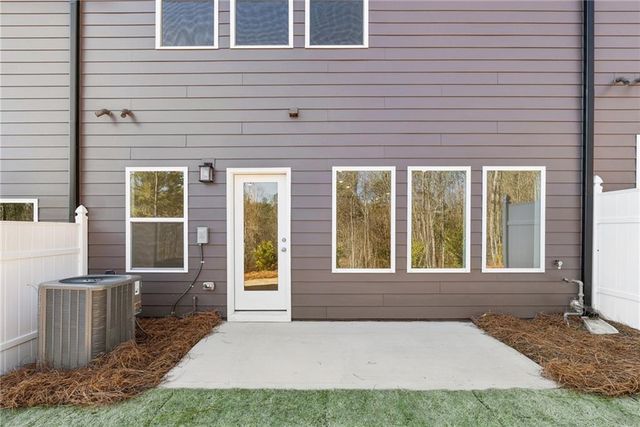 450 Laurelwood Lane, Canton, GA 30114