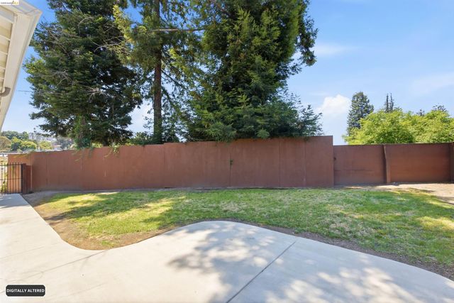 4201 Redding Street, Oakland, CA 94619