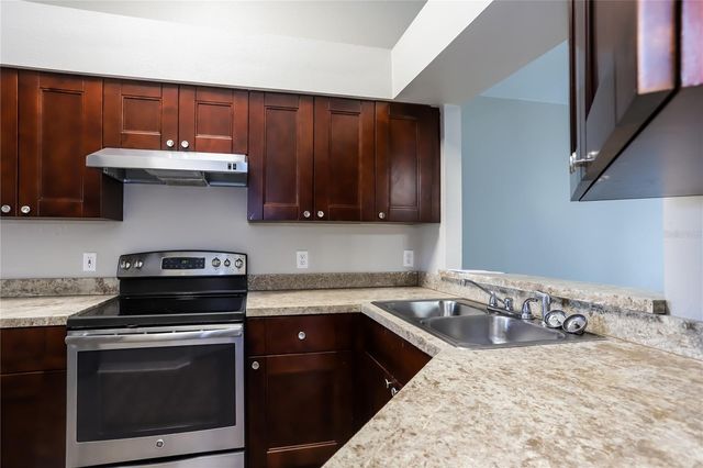 11839 BRENFORD CREST DRIVE, Riverview, FL 33579