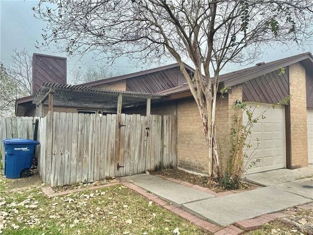 6624 Hardwick Dr, Corpus Christi, TX 78412