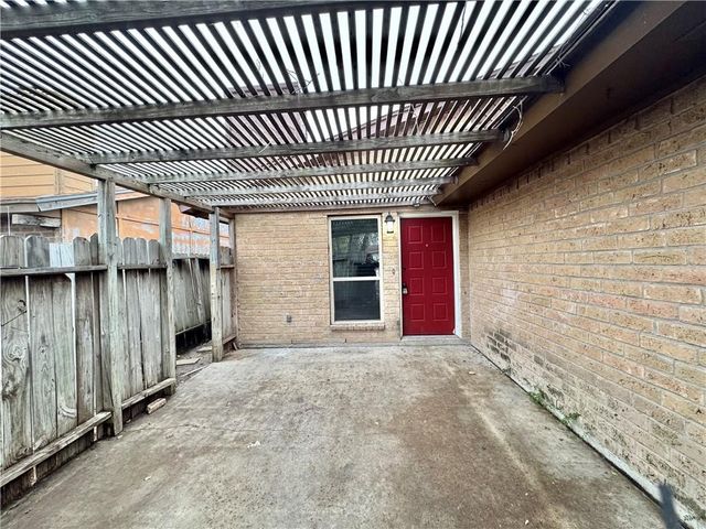 6624 Hardwick Dr, Corpus Christi, TX 78412