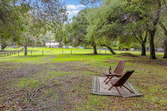 11900 Old Coach Road, Gilroy, CA 95020