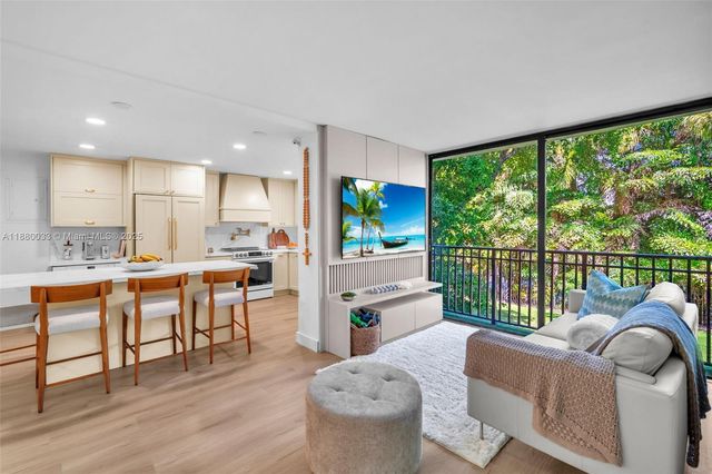 17021 N Bay Rd 206, Sunny Isles Beach, FL 33160