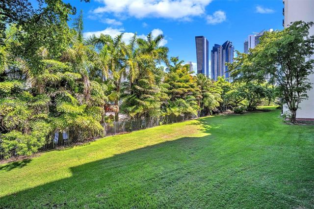 17021 N Bay Rd 206, Sunny Isles Beach, FL 33160