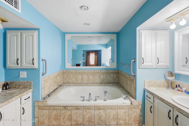 1511 Pawnee Street, Pascagoula, MS 39581