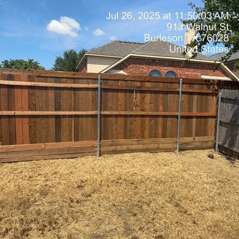 913 Walnut, Burleson, TX 76028