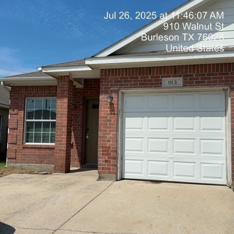 913 Walnut, Burleson, TX 76028