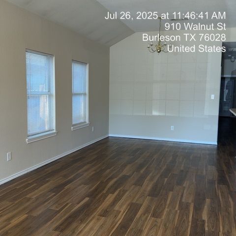 913 Walnut, Burleson, TX 76028