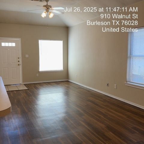 913 Walnut, Burleson, TX 76028