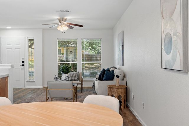 2301 Melissa Oaks LN, Austin, TX 78744