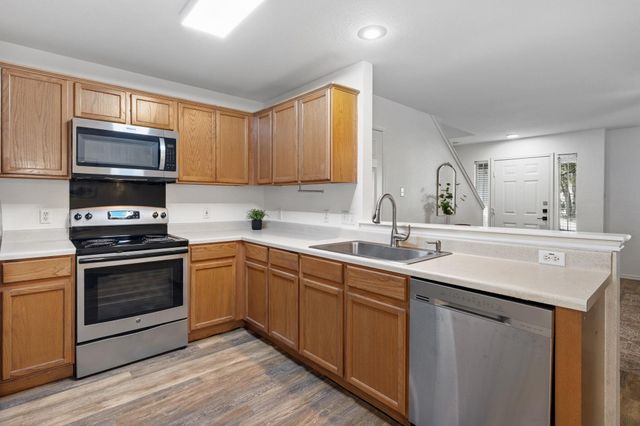 2301 Melissa Oaks LN, Austin, TX 78744