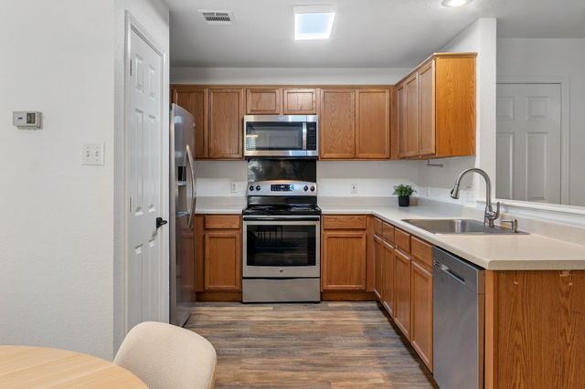 2301 Melissa Oaks LN, Austin, TX 78744