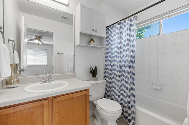 2301 Melissa Oaks LN, Austin, TX 78744