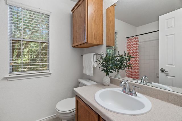 2301 Melissa Oaks LN, Austin, TX 78744
