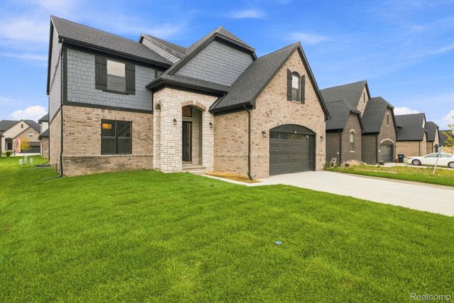 4075 Blossom Drive, Sterling Heights, MI 48314