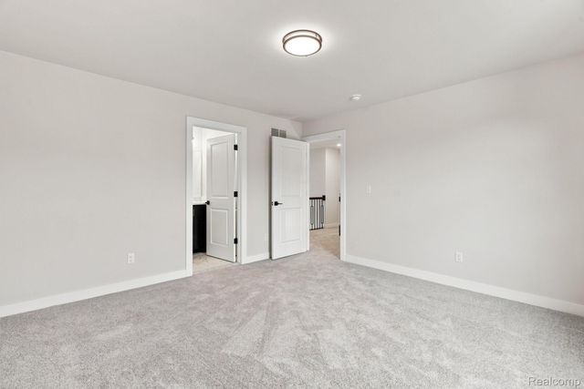 4075 Blossom Drive, Sterling Heights, MI 48314