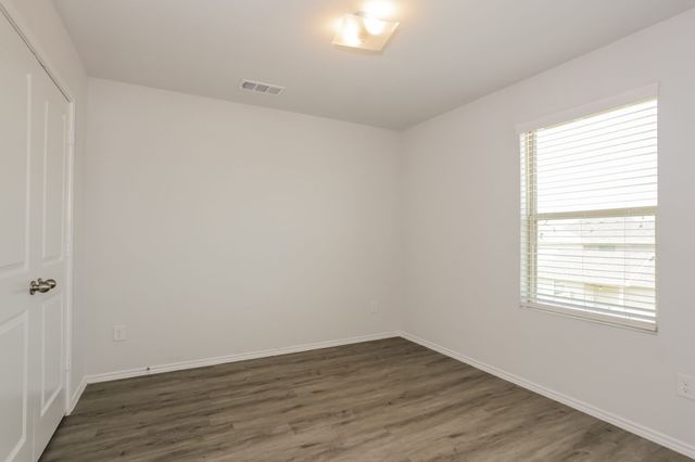 5513 Shore Point, Fort Worth, TX 76119