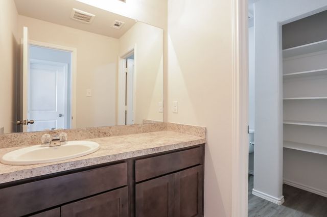 5513 Shore Point, Fort Worth, TX 76119