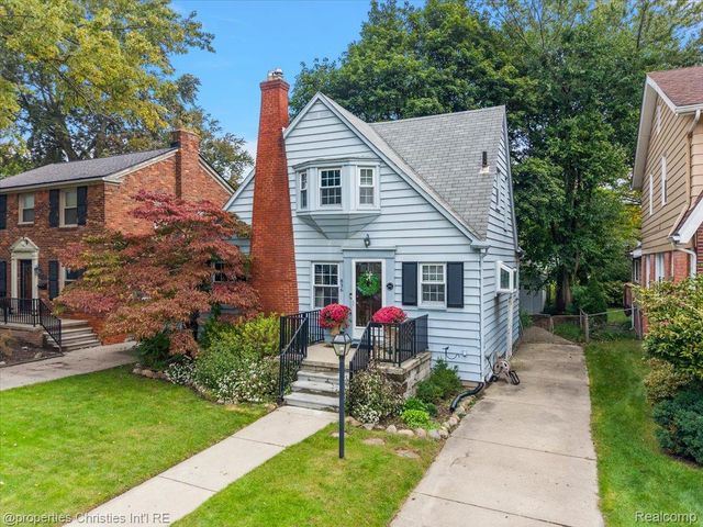 836 Edgewood Drive, Royal Oak, MI 48067