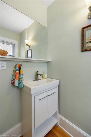 836 Edgewood Drive, Royal Oak, MI 48067