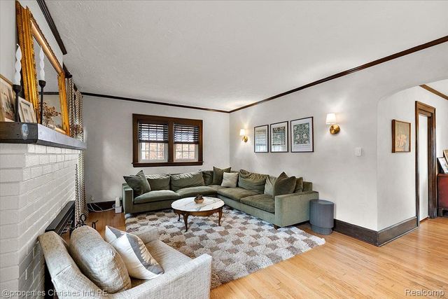 836 Edgewood Drive, Royal Oak, MI 48067